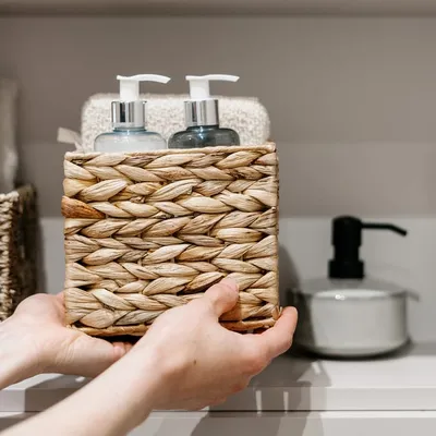 آشفتگی حمام: راهنمای حرفه‌ای برای دور ریختن وسایل غیرضروری