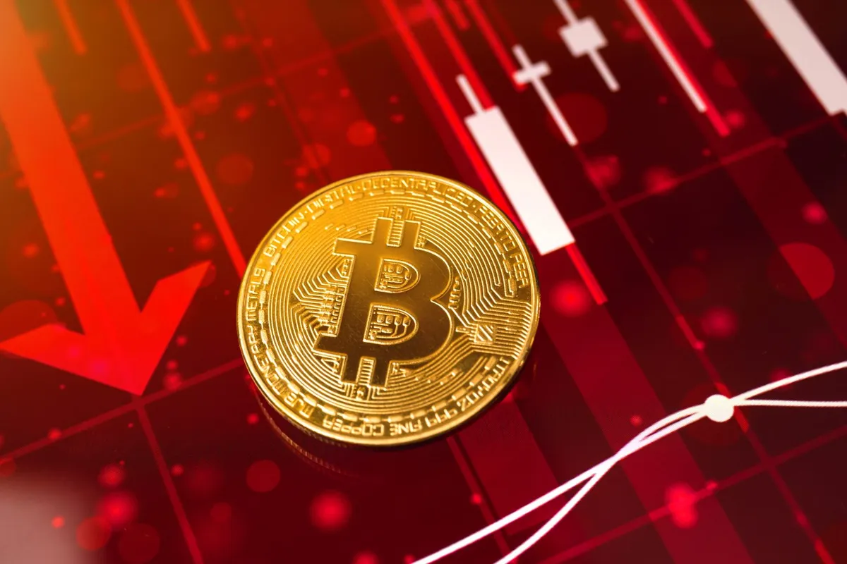 صندوق ProShares Short Bitcoin ETF: استراتيجية التحوط المعقدة في سوق متقلبة
