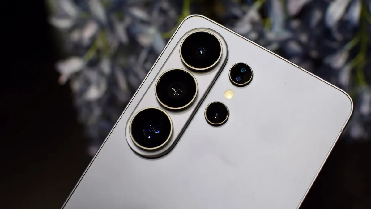 سامسونج تكشف عن سلسلة هواتف Galaxy S26 الجديدة: ميزات مبتكرة وتركيز على الخصوصية