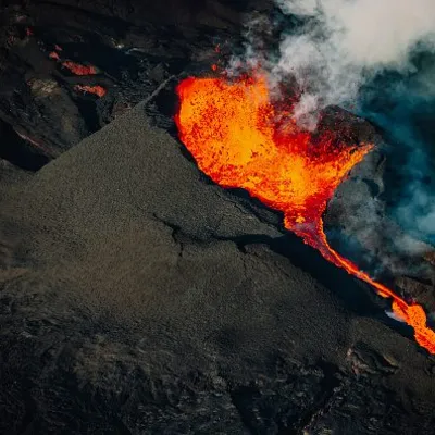 Exploring Earth's Giants: Volcanoes, Supervolcanoes, and the Colossal Tamu Massif