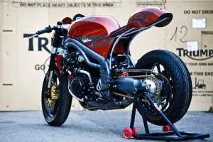 تريومف سبيد تريبل: أيقونة التعديلات التي تتجاوز الزمن