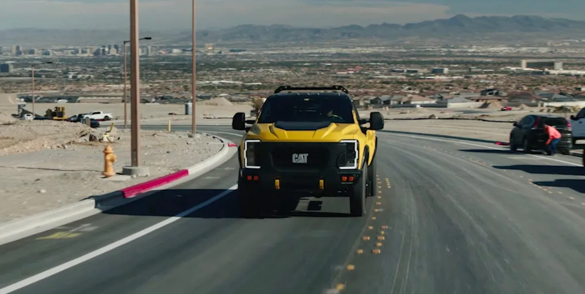 كاتربيلر تدخل سوق الشاحنات بمفهوم "Cat Truck" المستوحى من الذكاء الاصطناعي