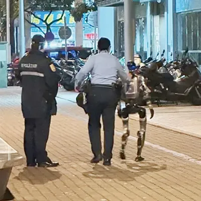 Makao'da İnsanoid Robot Yaşlı Kadını Korkuttu, Polis Müdahale Etti
