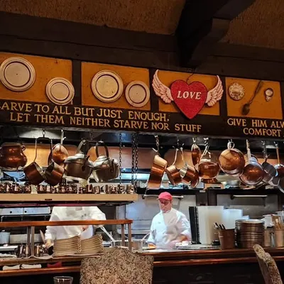 Gulliver's Restaurant: John Wayne's Beloved Steakhouse Continues to Draw Crowds in California