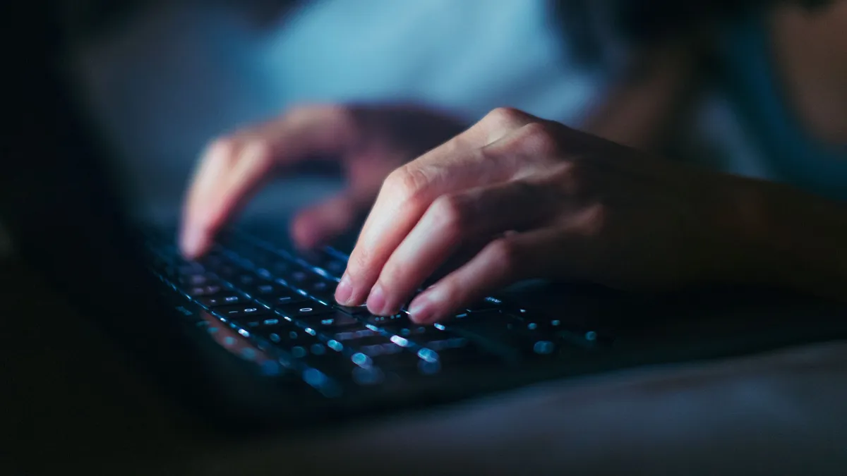كيف تتغلب على التسويف باستخدام تقنية "أكل الضفدع" وذكاء جوجل Gemini