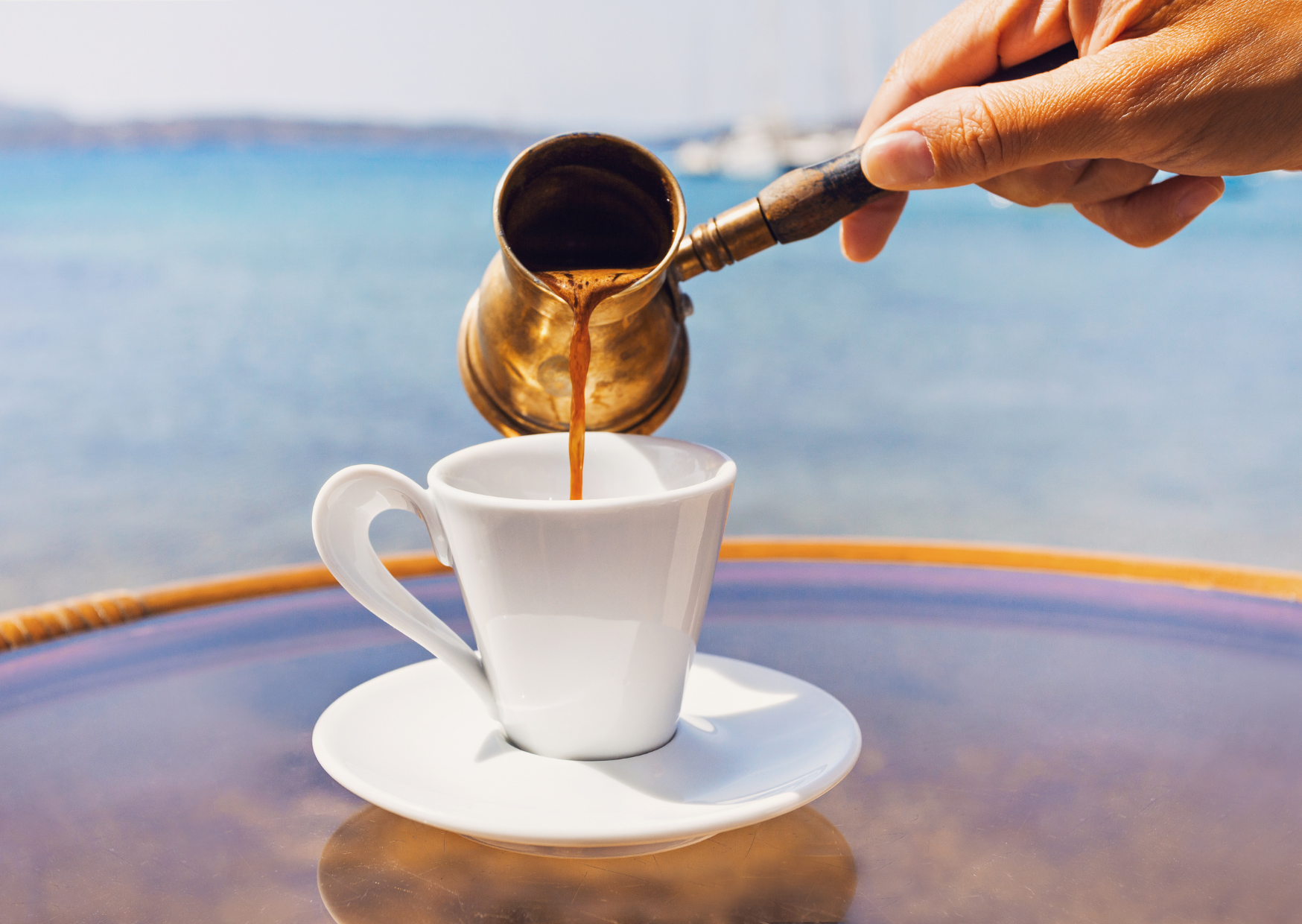 كيف تطيل العمر وتحافظ على عقلك: أسرار صحة سكان جزيرة إيكاريا اليونانية