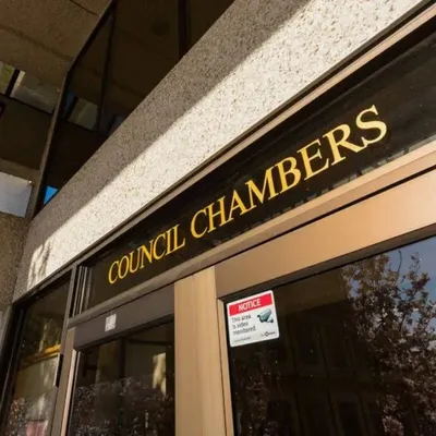 Kelowna Explores Diversifying Tourism Booking Levies Beyond Affordable Housing