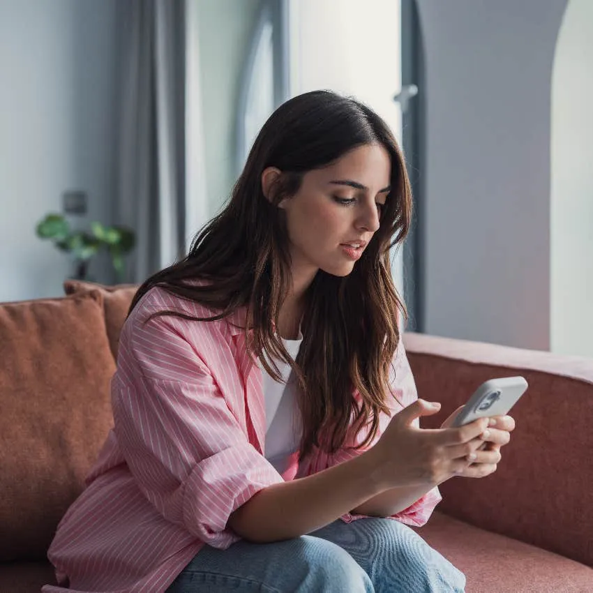 جيل الألفية وانسحابه التدريجي من منصات التواصل الاجتماعي: دوافع وتداعيات