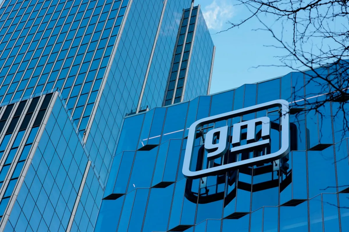 General Motors'tan Yapay Zeka Odaklı Yeniden Yapılanma: 600 Çalışan İşten Çıkarıldı