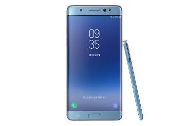 مقارنة Samsung Galaxy Note FE {request()->input('language_config')['common']['with']} زد تي إي Imperial