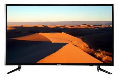 مقارنة Hisense 75U8H {request()->input('language_config')['common']['with']} Samsung 40M5870