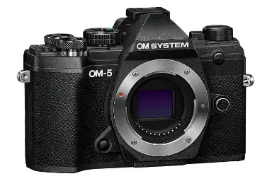 مقارنة Fujifilm X T4 {request()->input('language_config')['common']['with']} Om System Om 5