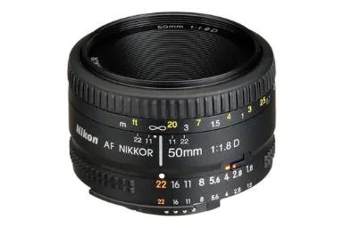 مقارنة Nikon Af Nikkor 50Mm F18D {request()->input('language_config')['common']['with']} Nikon Nikkor Z 14 30Mm F4 S