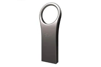 مقارنة Silicon Power Jewel J80 64Gb {request()->input('language_config')['common']['with']} Teamgroup C12G 32Gb