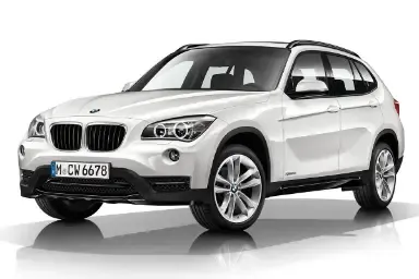 مقارنة Baic Senova D70 {request()->input('language_config')['common']['with']} Bmw X1 Xdrive28I 2013