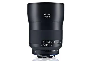 مقارنة Sony Fe 50Mm F18 {request()->input('language_config')['common']['with']} Zeiss Milvus 50Mm F14