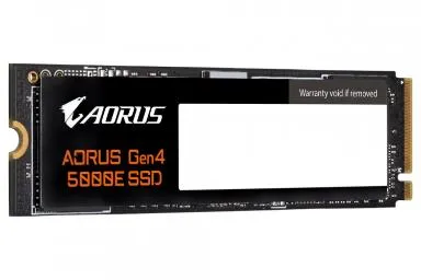 مقارنة جيجابايت Aorus 5000E Nvme M2 500Gb {request()->input('language_config')['common']['with']} Pny Xlr8 Cs3030 Nvme M2 2Tb
