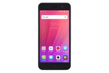 مقارنة Tecno Spark 6 Go {request()->input('language_config')['common']['with']} زد تي إي Blade A520