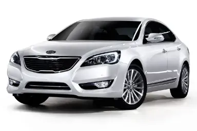 مقارنة Kia Cadenza 2014 {request()->input('language_config')['common']['with']} Nissan Altima Sl 2018