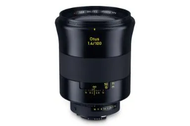 صورة عدسة Zeiss Otus 100mm F1.4