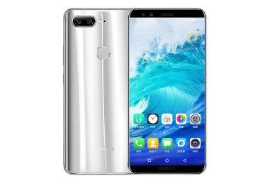 مقارنة Gionee S11S {request()->input('language_config')['common']['with']} زد تي إي Nubia Z11 mini