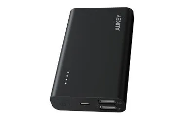 مقارنة Aukey Pb At10 10000Mah {request()->input('language_config')['common']['with']} يونيك فيول ميني سعة 8000 مللي أمبير ساعة