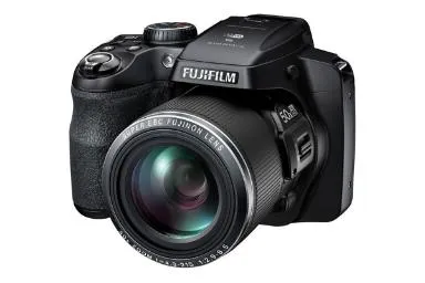 مقارنة Fujifilm Finepix S9400W {request()->input('language_config')['common']['with']} Nikon D7200