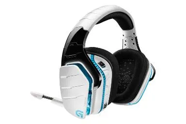 مقارنة Logitech G933 {request()->input('language_config')['common']['with']} Xiaomi Mi In Ear Headphones Pro
