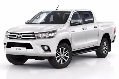 مقارنة Kmc A5 {request()->input('language_config')['common']['with']} Toyota Hilux Manual