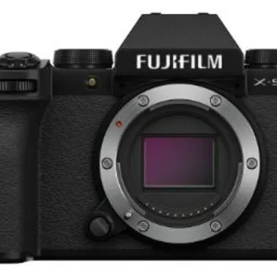 Fujifilm X S10