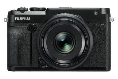 مقارنة Fujifilm Gfx 50R {request()->input('language_config')['common']['with']} Sony A6700