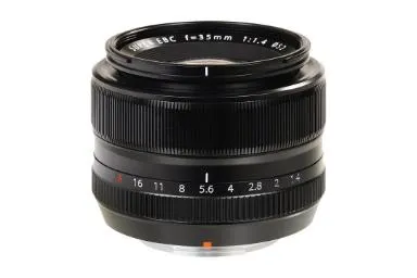 مقارنة Canon Ef S 15 85Mm F35 56 Is Usm {request()->input('language_config')['common']['with']} Fujifilm Xf 35Mm F14 R