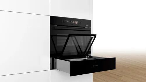 مقارنة Bosch Serie 8 BVE810NC0 درج تفريغ الهواء مع درج تفريغ Gaggenau DVP221100
