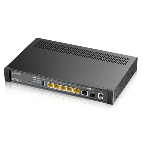 مقارنة راوتر TP-Link Omada ER605 Gigabit VPN سلكي مع Zyxel SBG5500-A راوتر سلكي