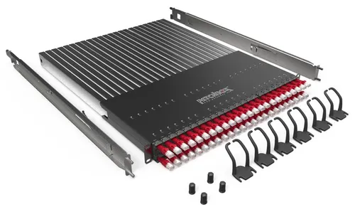 مقارنة PATCHBOX Plus+ STP مع PATCHBOX Plus+ STP