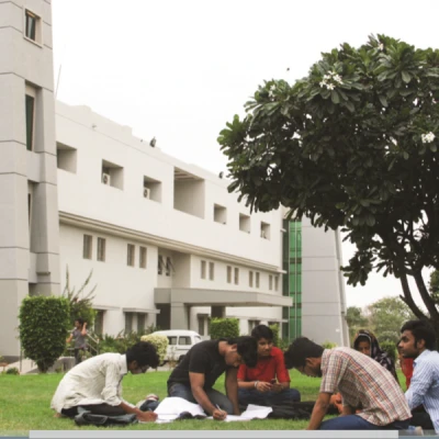 جامعة إن إي دي للهندسة والتكنولوجيا